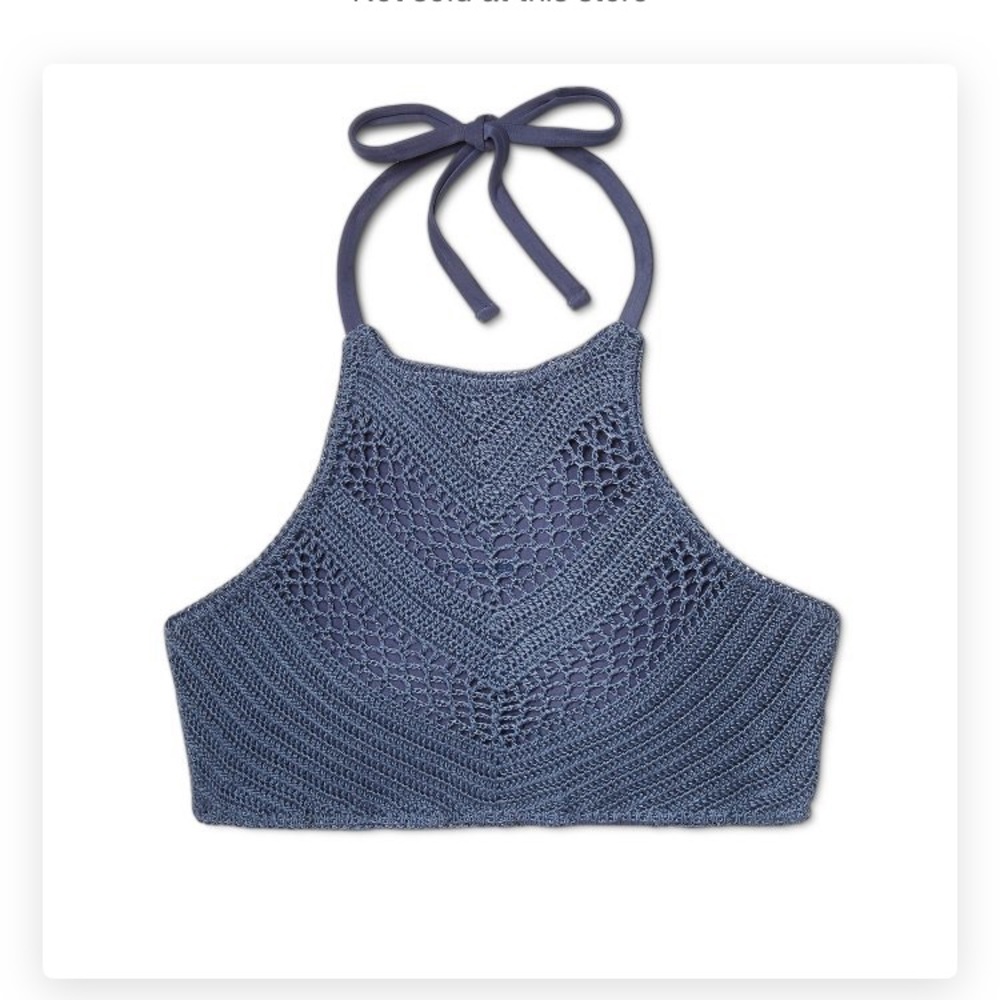 Gorgeous knit halter bikini top - Picture 2 of 3